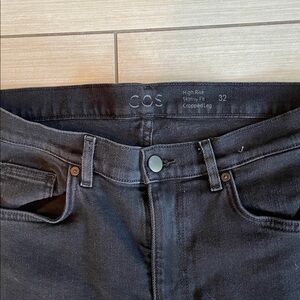 COS black High Rise Jeans